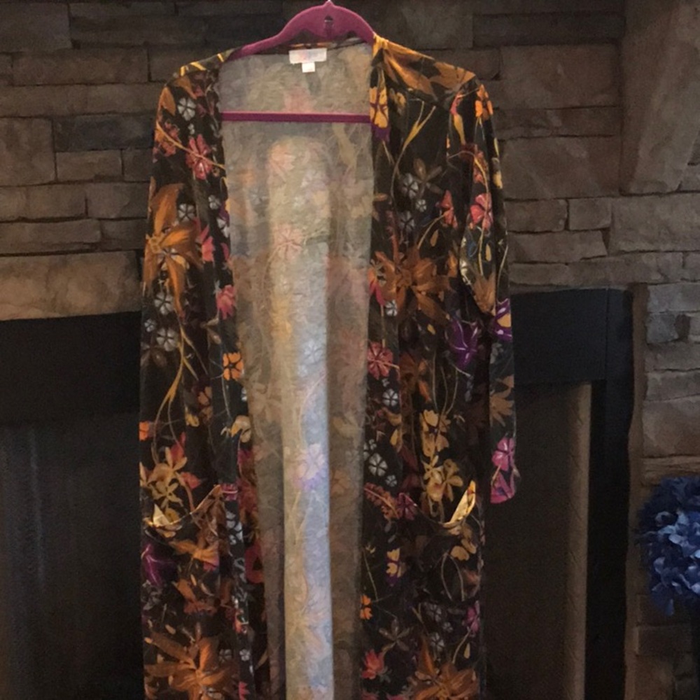 LulaRoe Sarah sweater